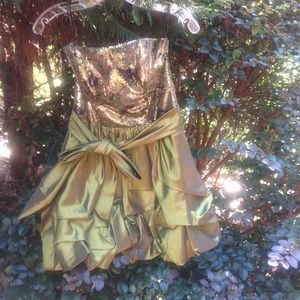 Junior Semi-Formal Dress, Size 3